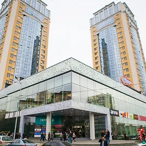 Апартаменты Black&white In Smart Plaza, Киев